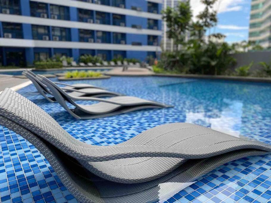 Modern Classic 1 Bedroom Condo Air Residences Makati 马尼拉 外观 照片